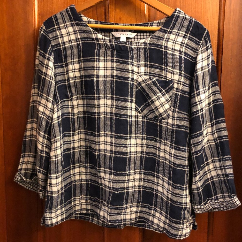 DownEast Navy/White Plaid Top 3/4 sleeves